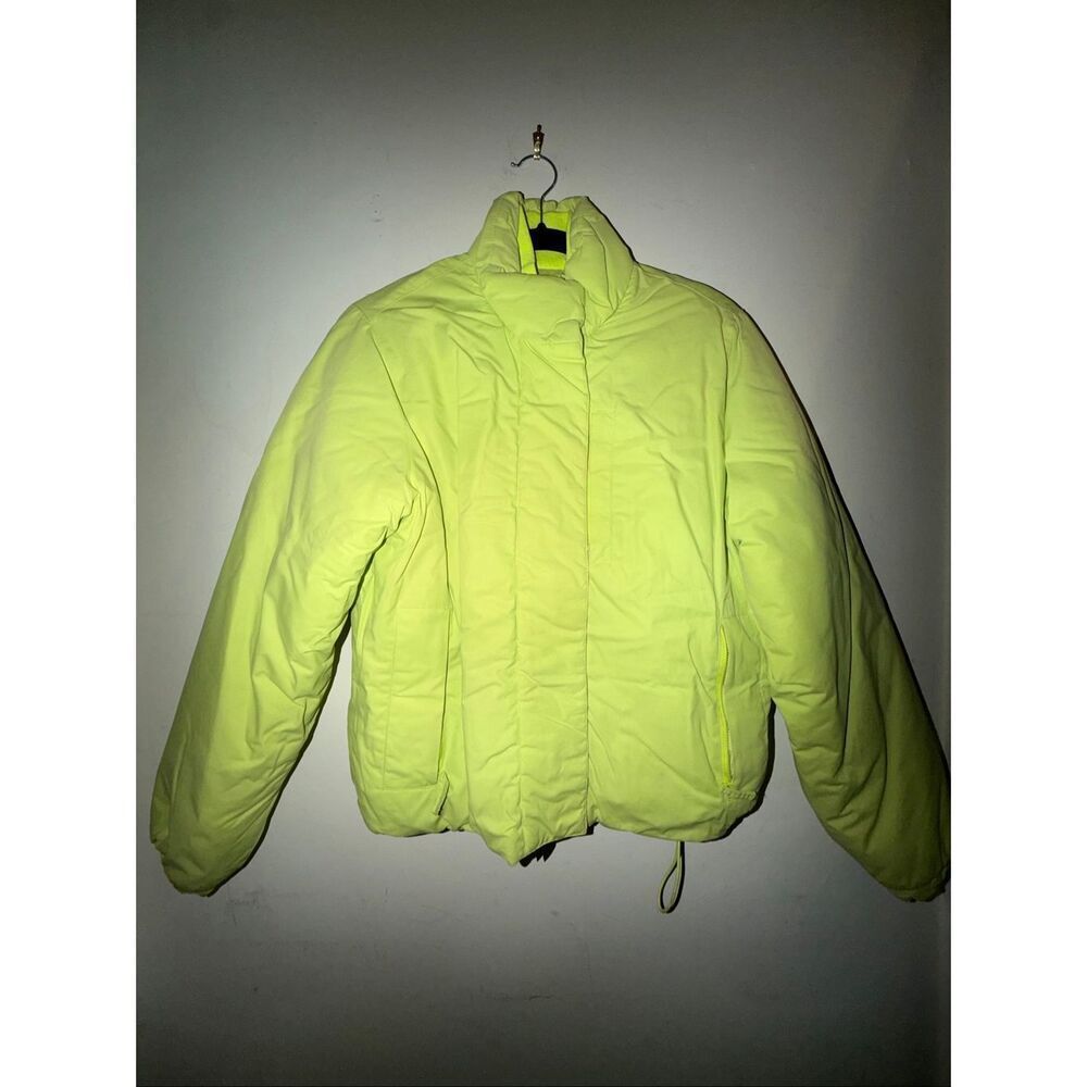 Calvin Klein puffer jacket good for snow size S neon yellow